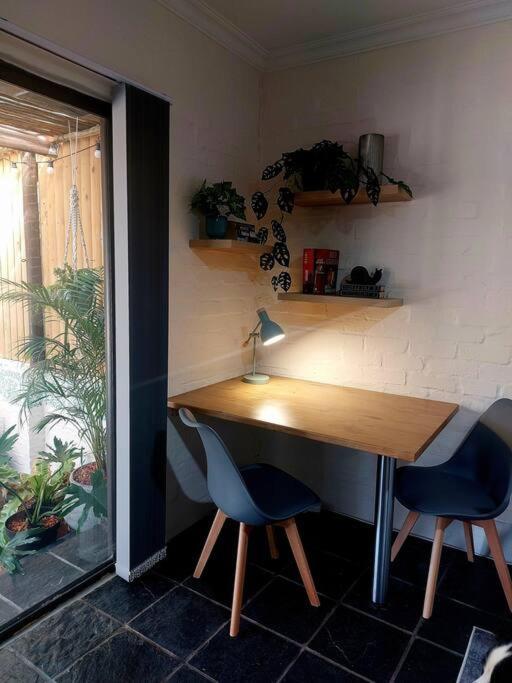 Hide Away On 21 Apartment Мозел Бей Екстериор снимка
